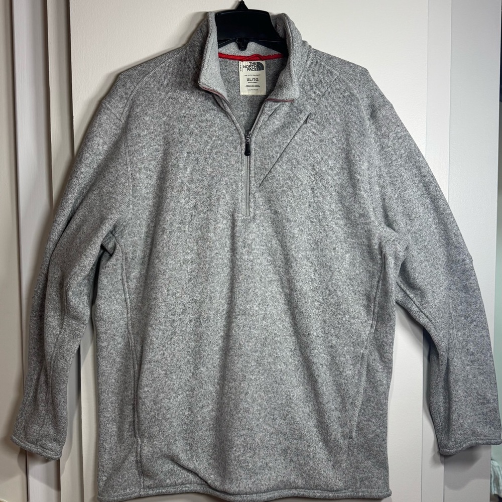 Men’s the North Face 1/4 zip, gray fleece pullover, XL